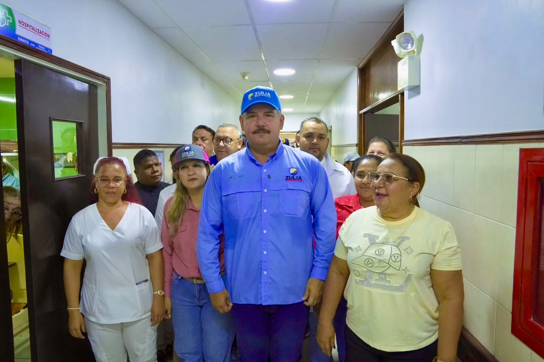 Luis Caldera inspeccionó centros de salud y el Plan Quirúrgico en Jesús María Semprum