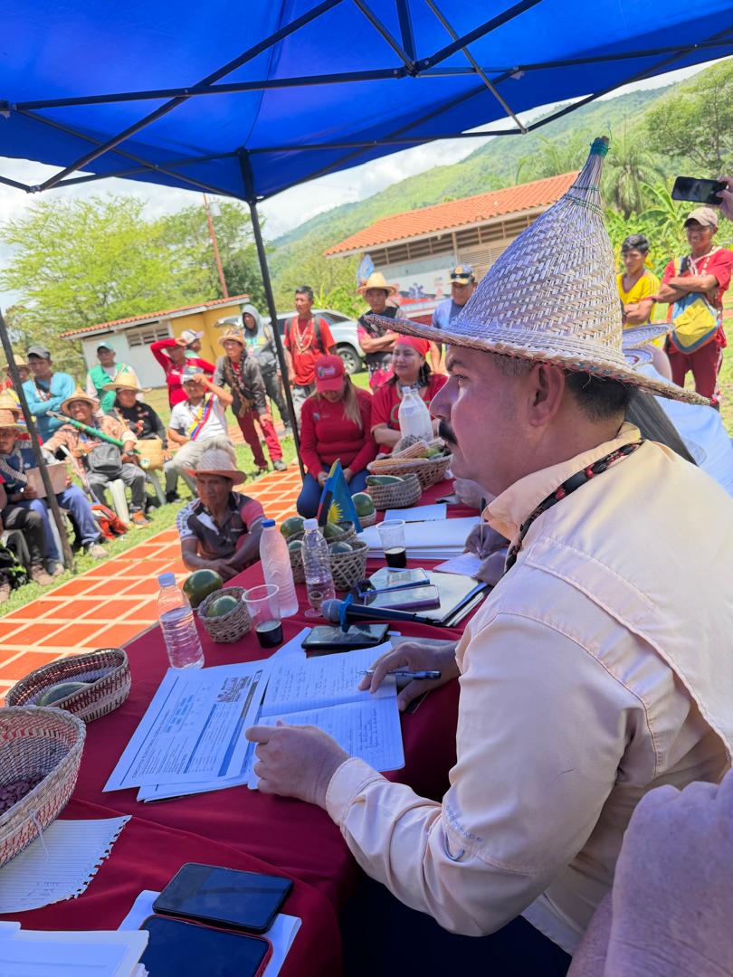 Luis Caldera evaluó avances de proyectos populares en la Sierra de Perijá
