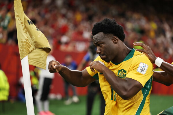 FIEBRE MUNDIAL: Australia derrota 2-0 Turquía en el Grupo D