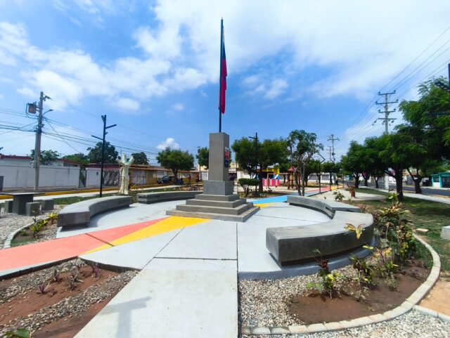 Plaza-Los-Aceitunos