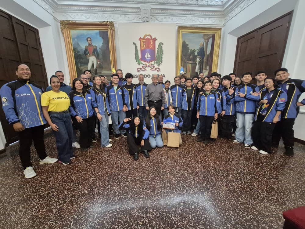 Gobernación del Zulia reconoce el talento juvenil en la Olimpiada de Robótica Creativa