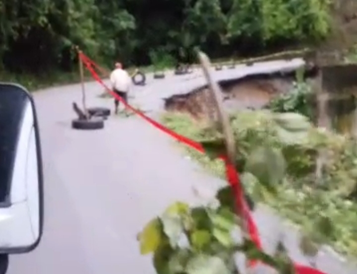 Lluvias en Los Andes provocan avería en carretera Barinas-Mérida
