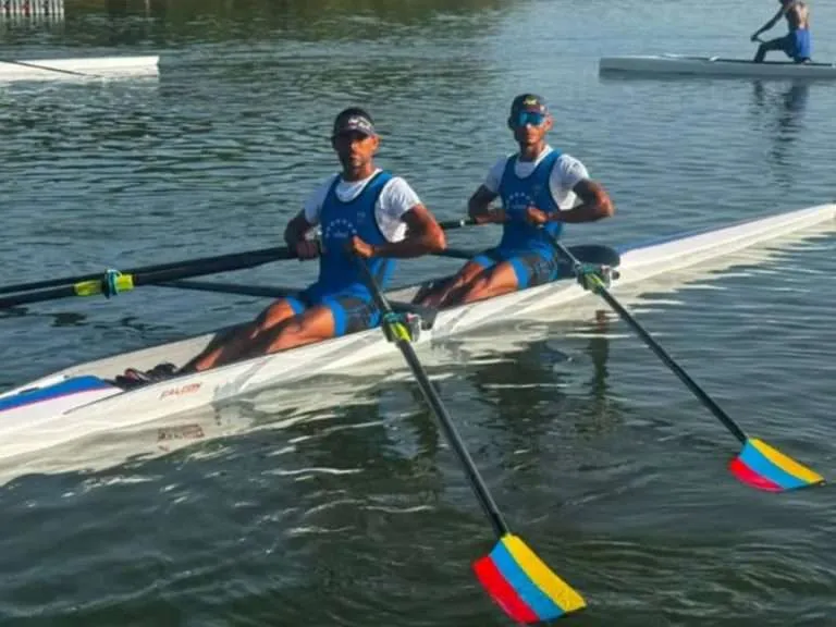 JUEGOS CAC: Remo criollo de oro y plata