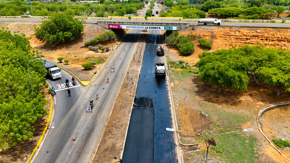El gobernador Luis Caldera y el vicepresidente de Obras Públicas inician rehabilitación de la avenida 148 de San Francisco