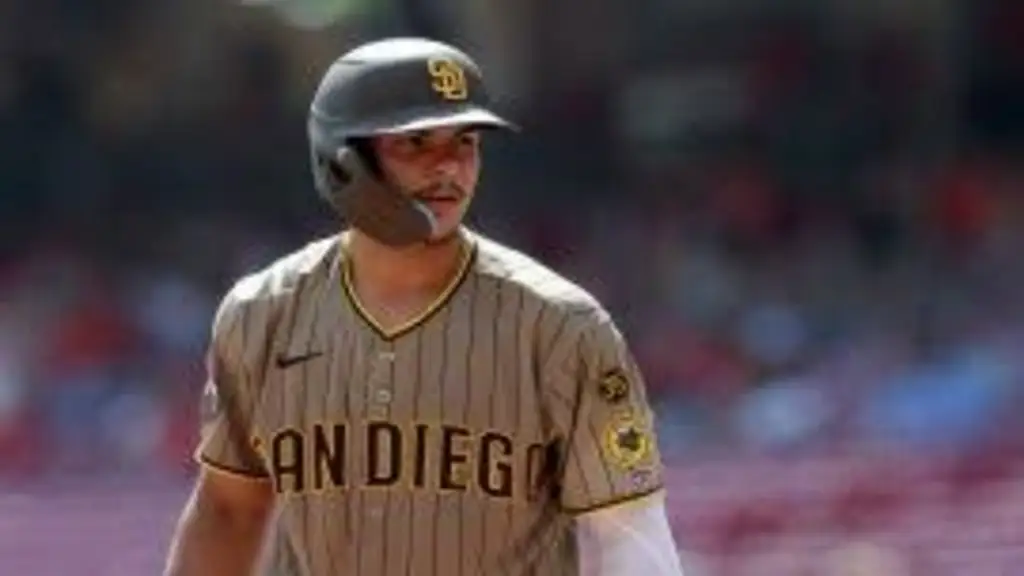 Un triple, prrimer hit de Ethan Salas en las grandes ligas