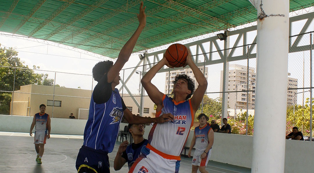 Torneo URU Fest: LUZ a la final hoy en baloncesto y avanzó en fútbol de salón